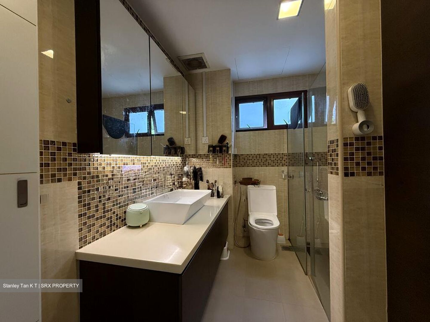 Kew Residencia (D16), Terrace #566179611